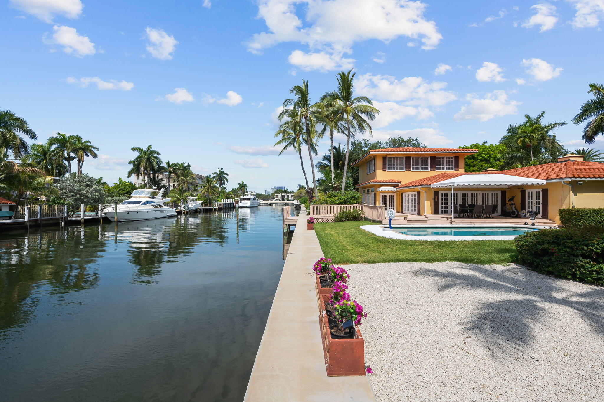 2400 Delmar, Fort Lauderdale FL 33301