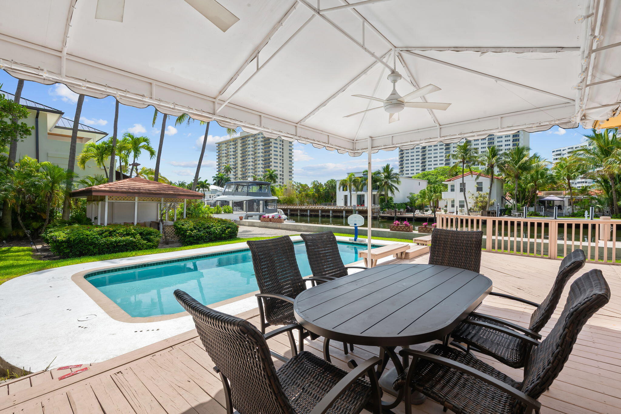 2400 Delmar, Fort Lauderdale FL 33301