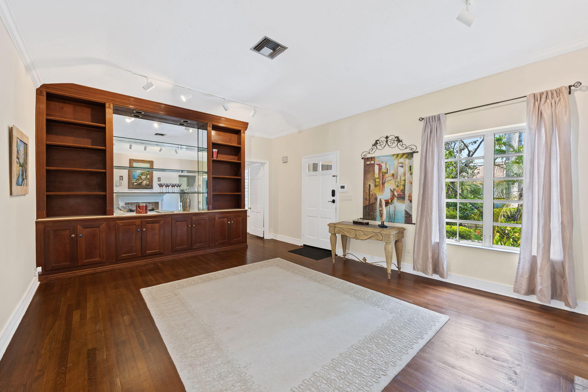 2400 Delmar, Fort Lauderdale FL 33301