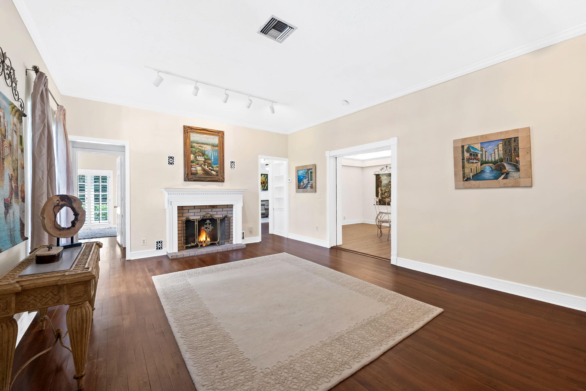 2400 Delmar, Fort Lauderdale FL 33301