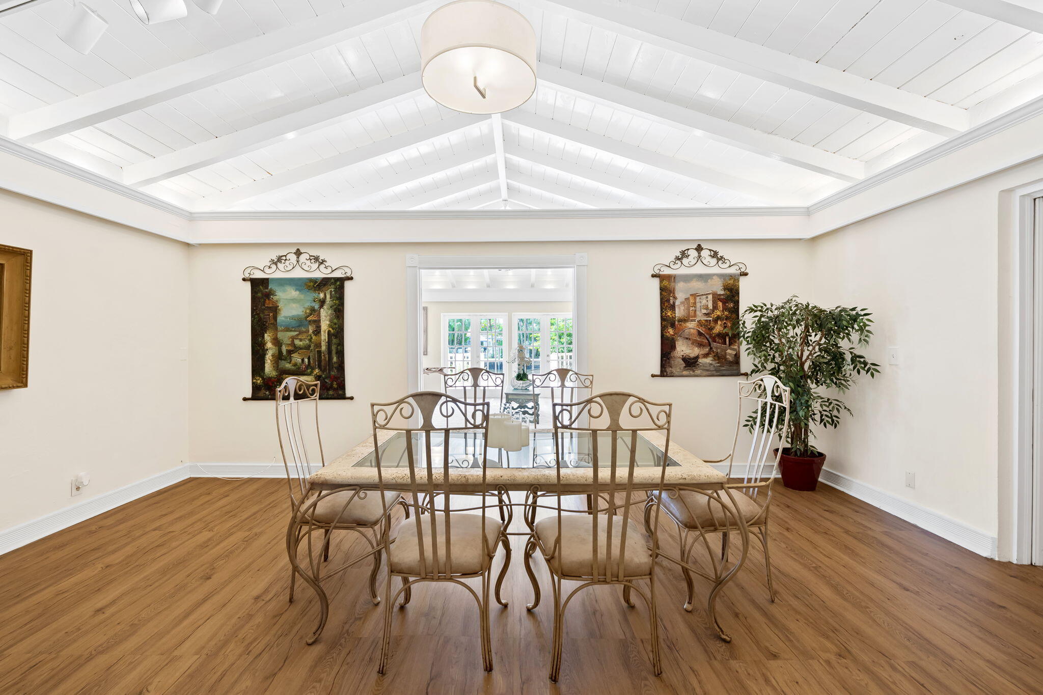 2400 Delmar, Fort Lauderdale FL 33301