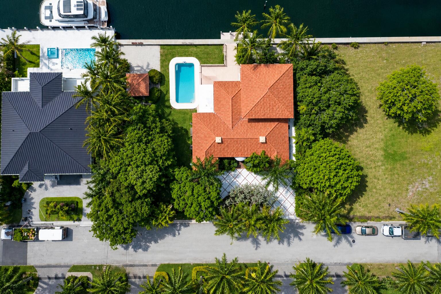 2400 Delmar, Fort Lauderdale FL 33301
