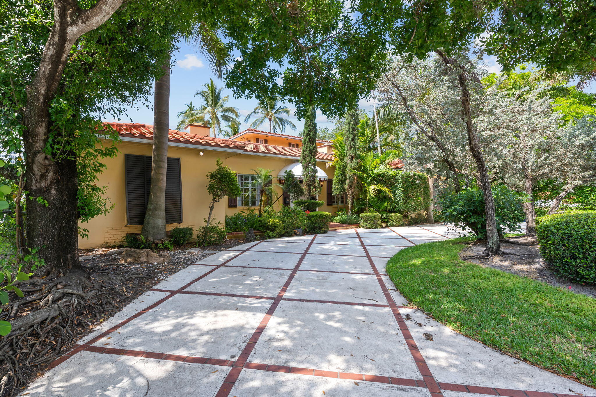 2400 Delmar, Fort Lauderdale FL 33301