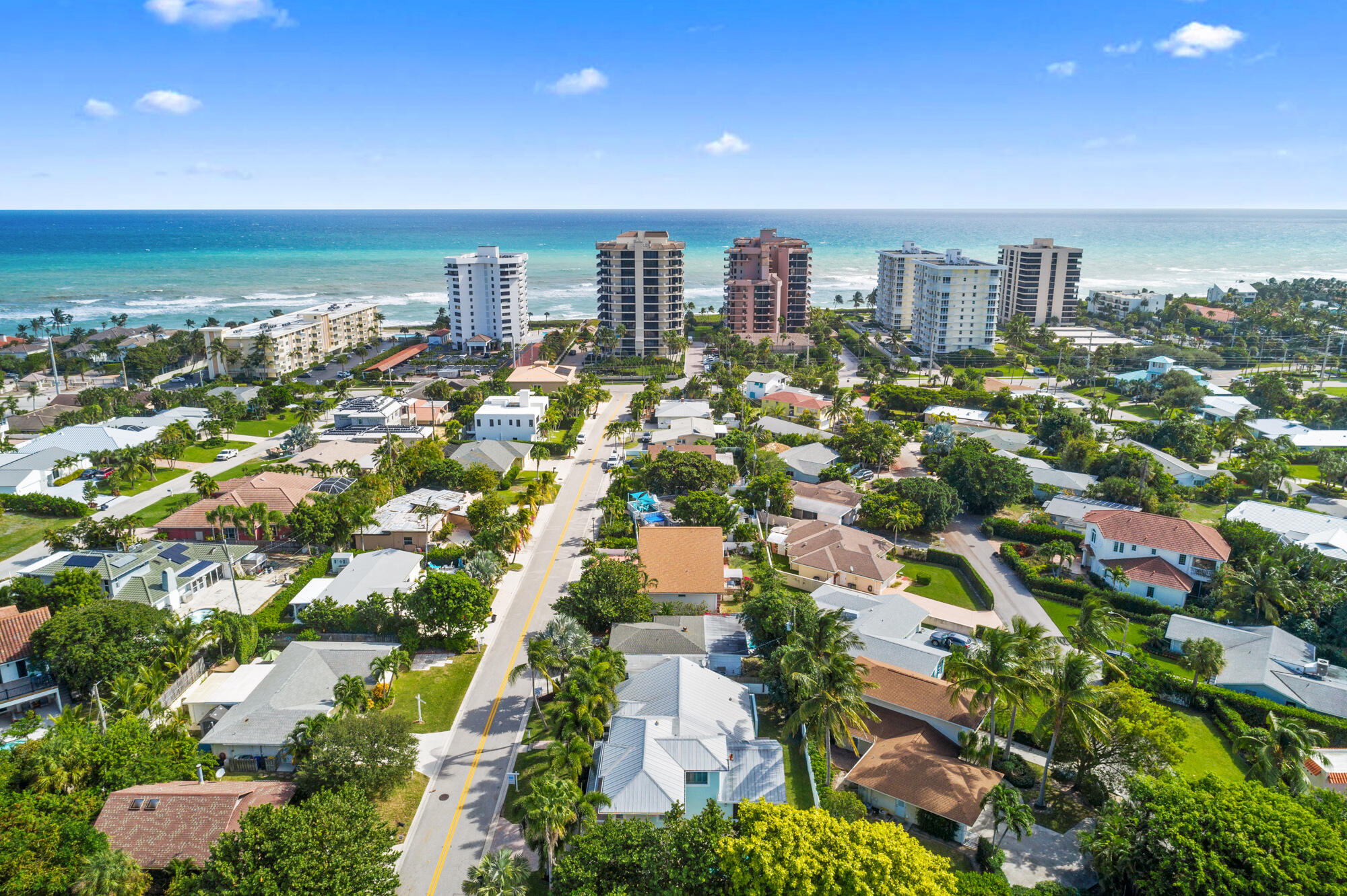 490 Mars, Juno Beach FL 33408