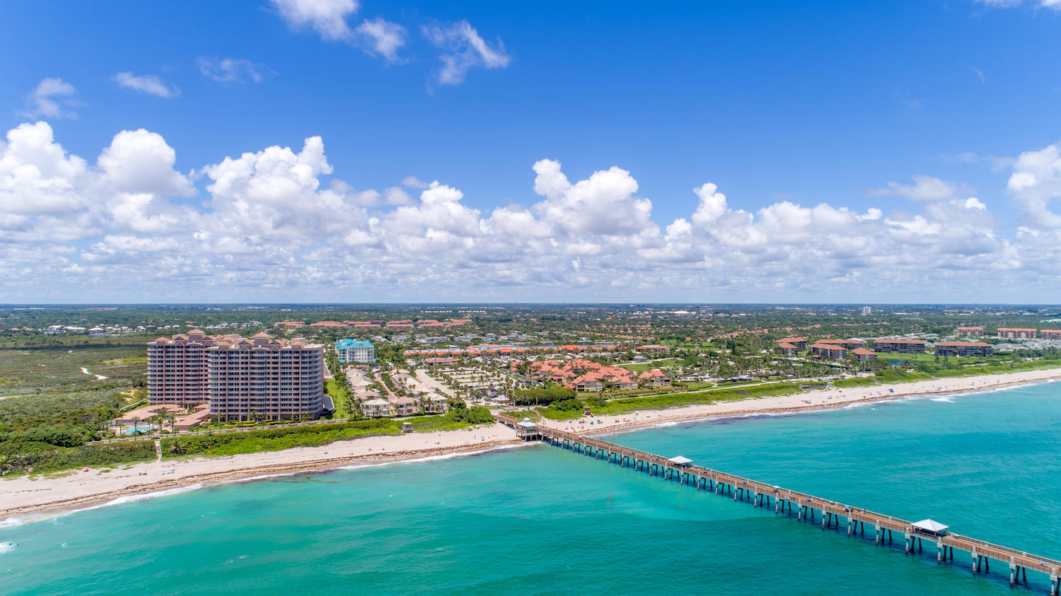 490 Mars, Juno Beach FL 33408