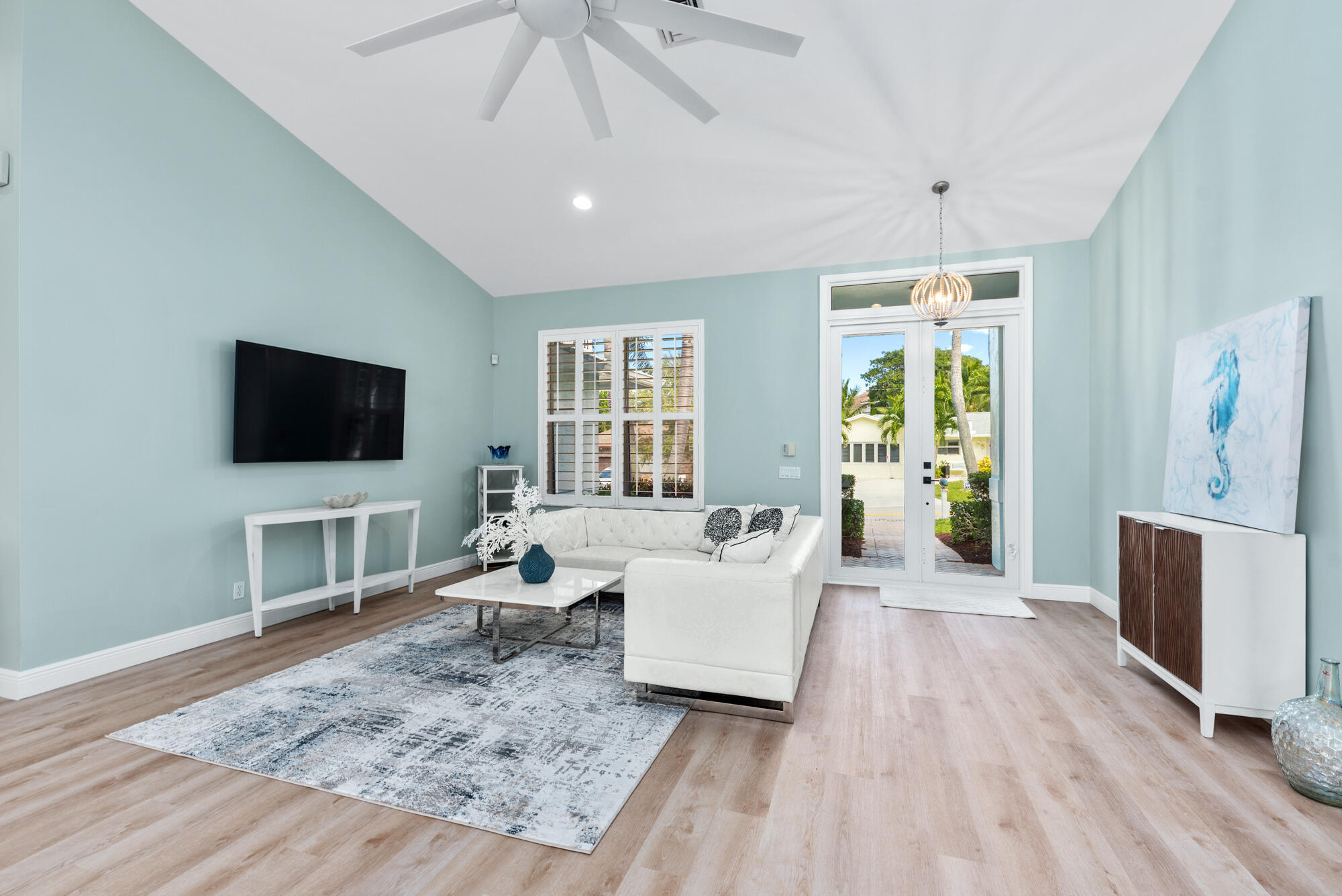 490 Mars, Juno Beach FL 33408