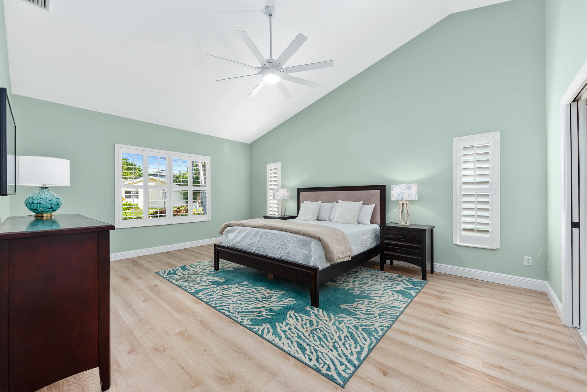 490 Mars, Juno Beach FL 33408