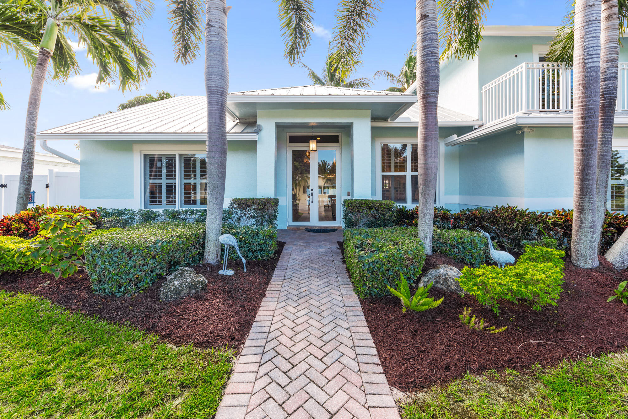 490 Mars, Juno Beach FL 33408