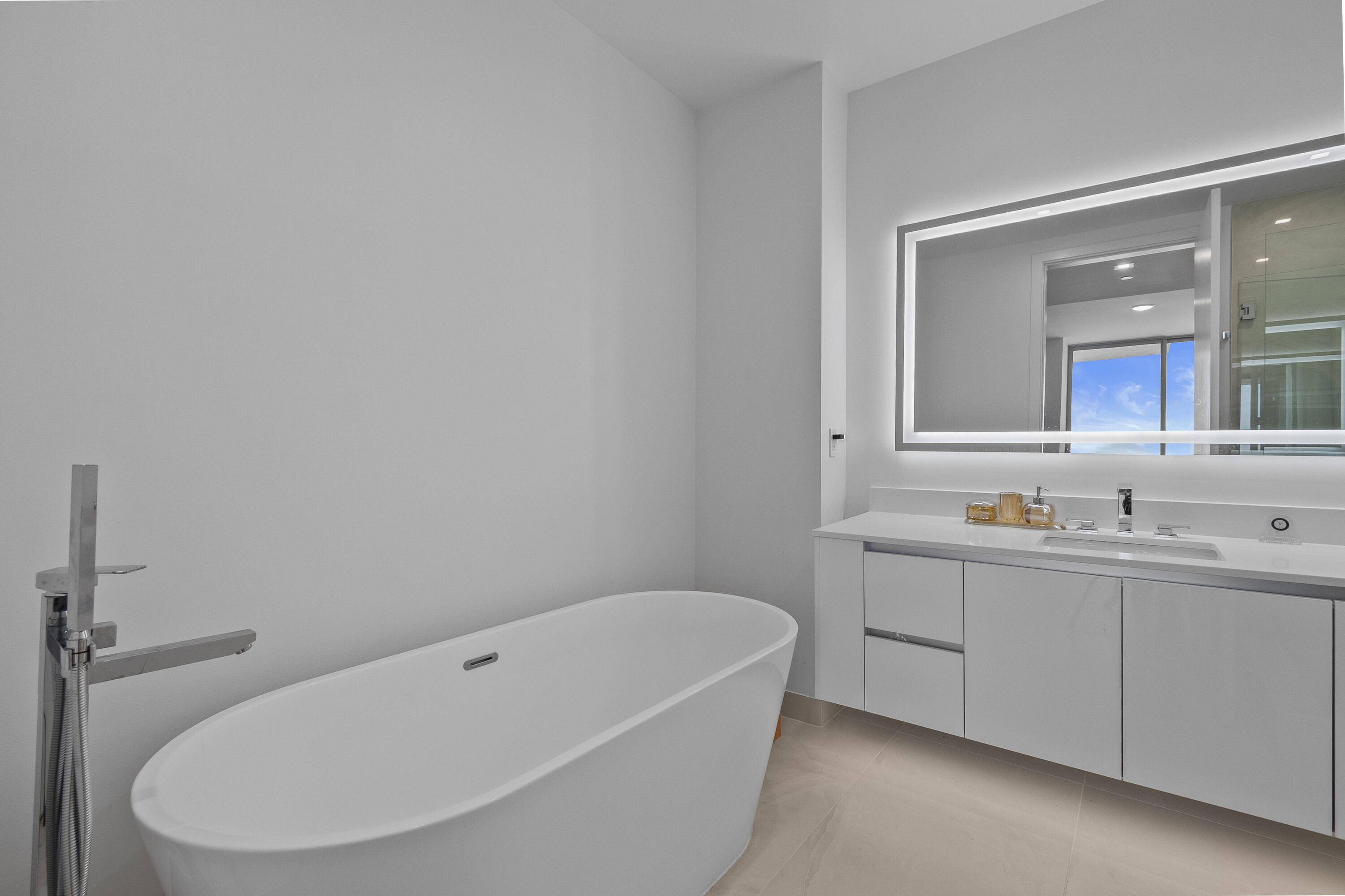 220 Lake Shore #1913, Lake Park FL 33403