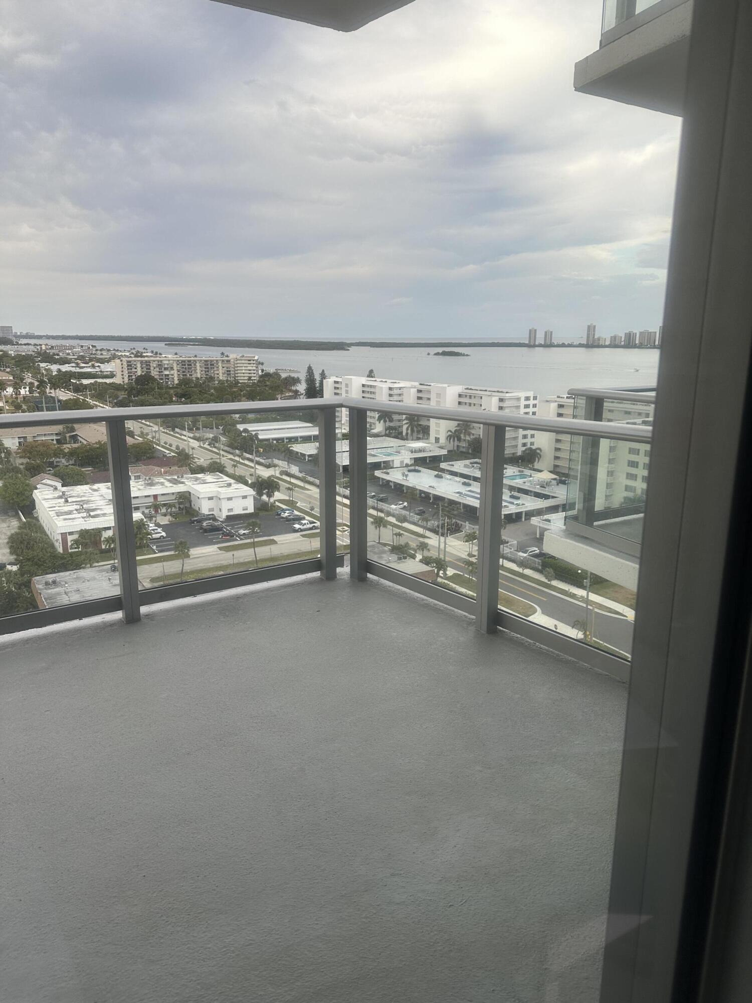 220 Lake Shore #1913, Lake Park FL 33403
