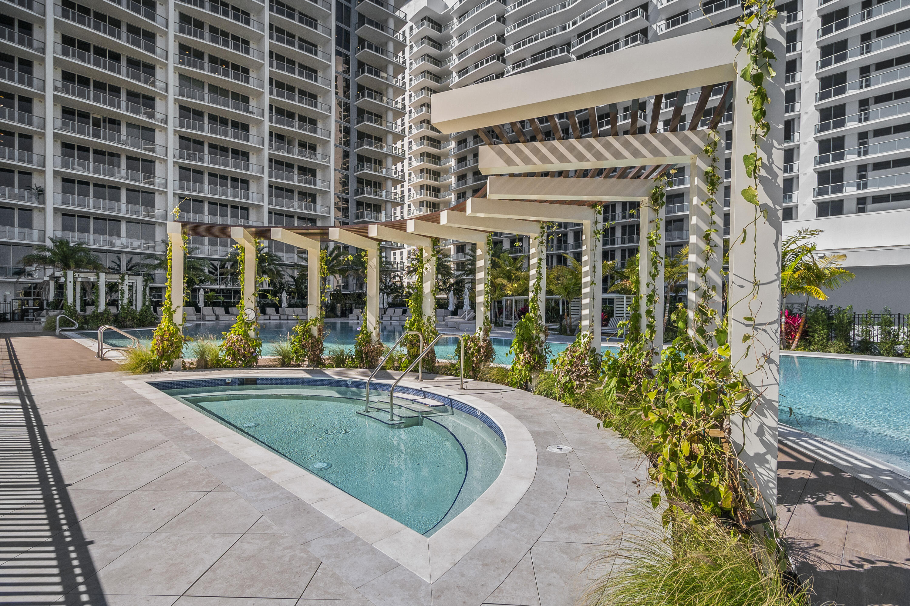 220 Lake Shore #1913, Lake Park FL 33403