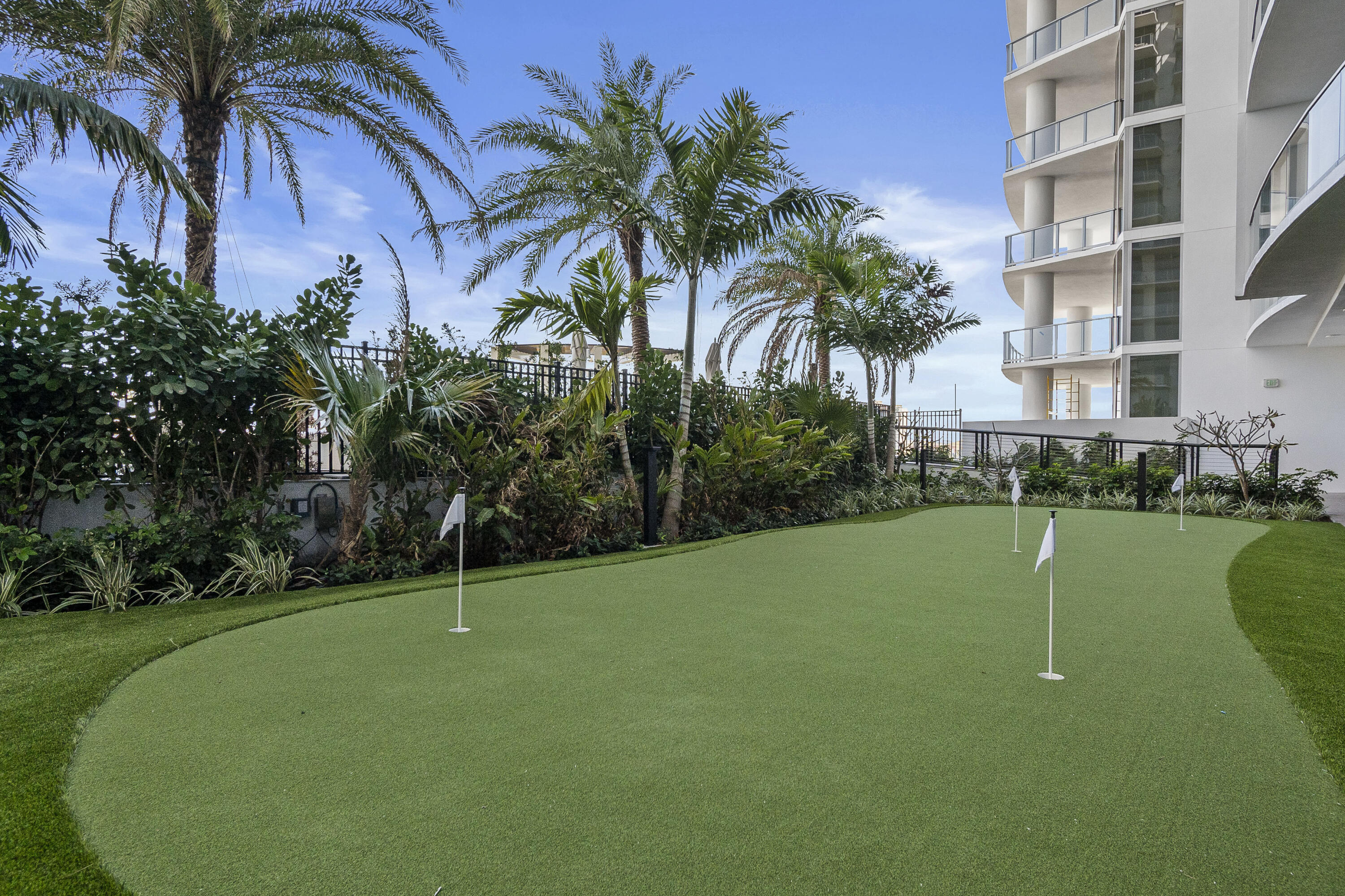 220 Lake Shore #1913, Lake Park FL 33403