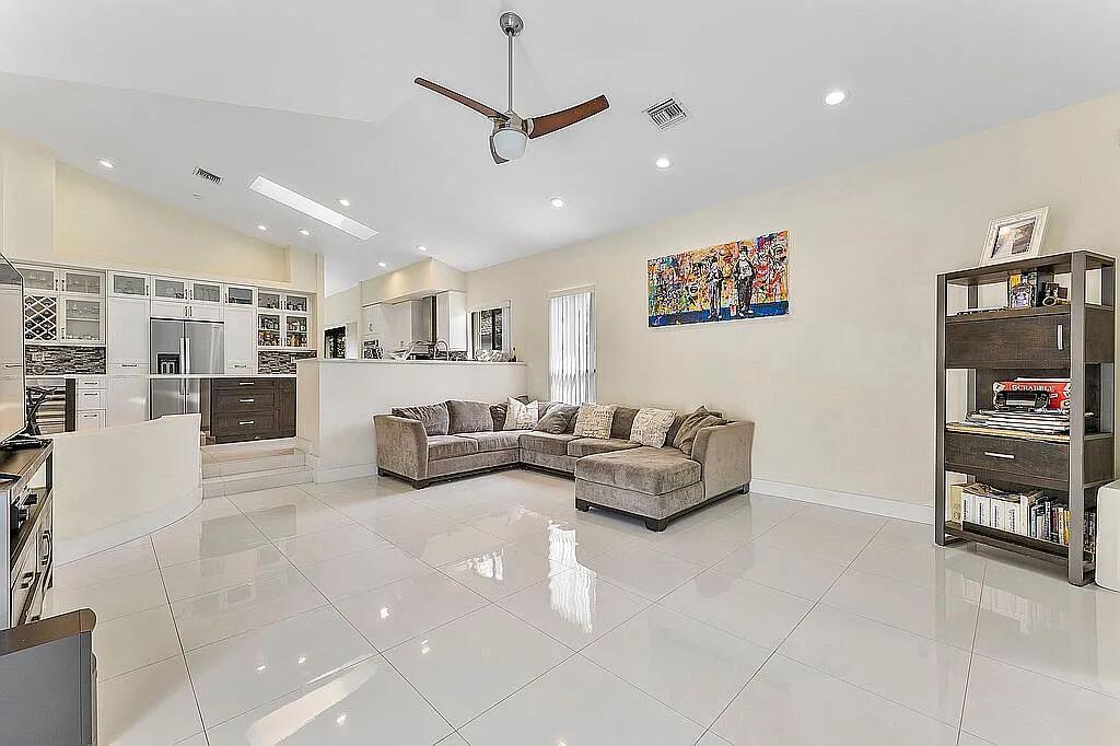 4551 NW 26th, Boca Raton FL 33434