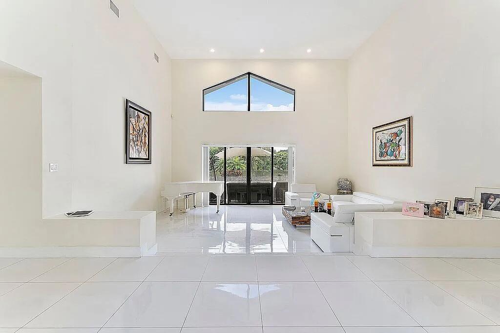 4551 NW 26th, Boca Raton FL 33434