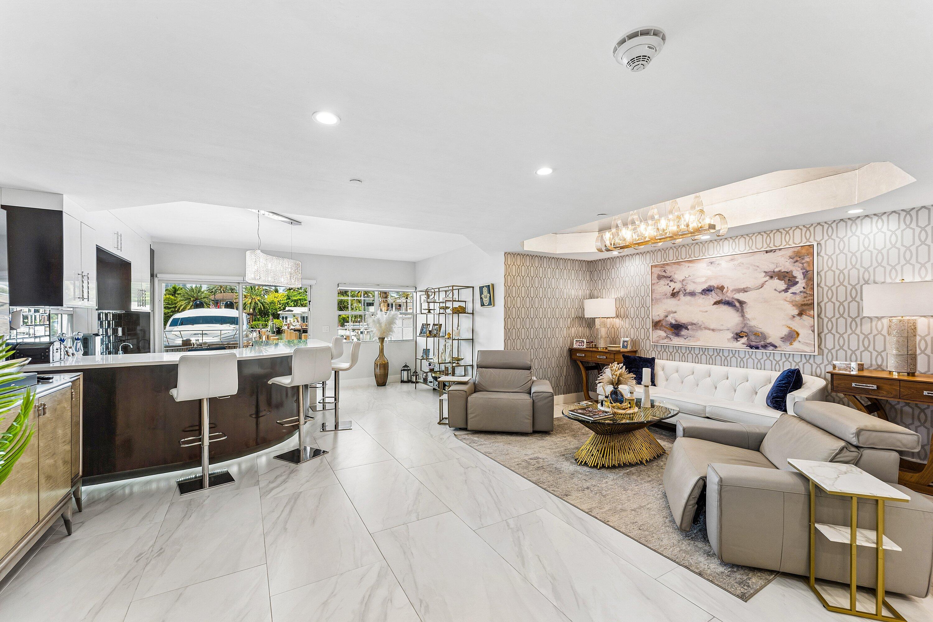 19 Hendricks, Fort Lauderdale FL 33301