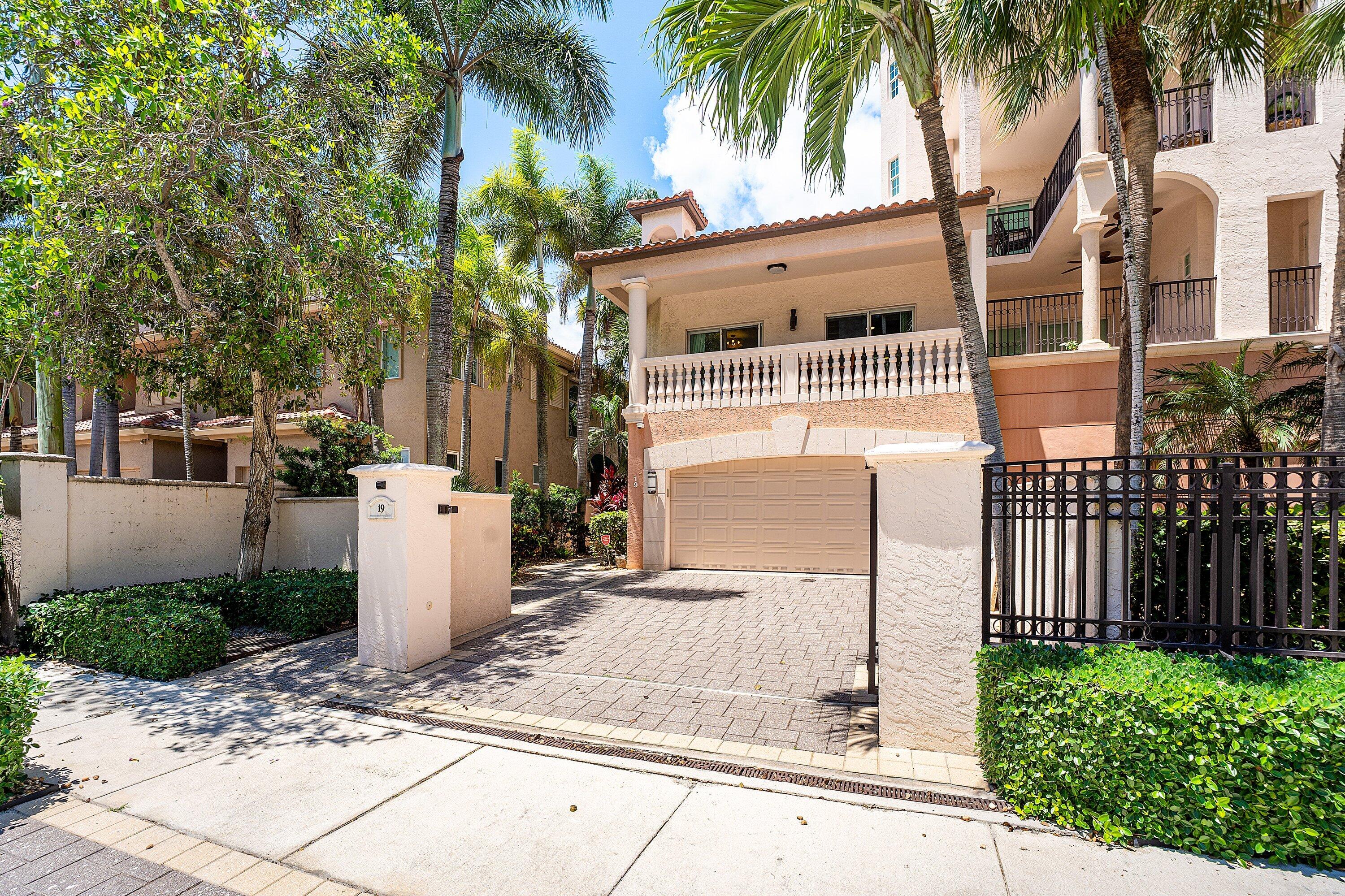 19 Hendricks, Fort Lauderdale FL 33301