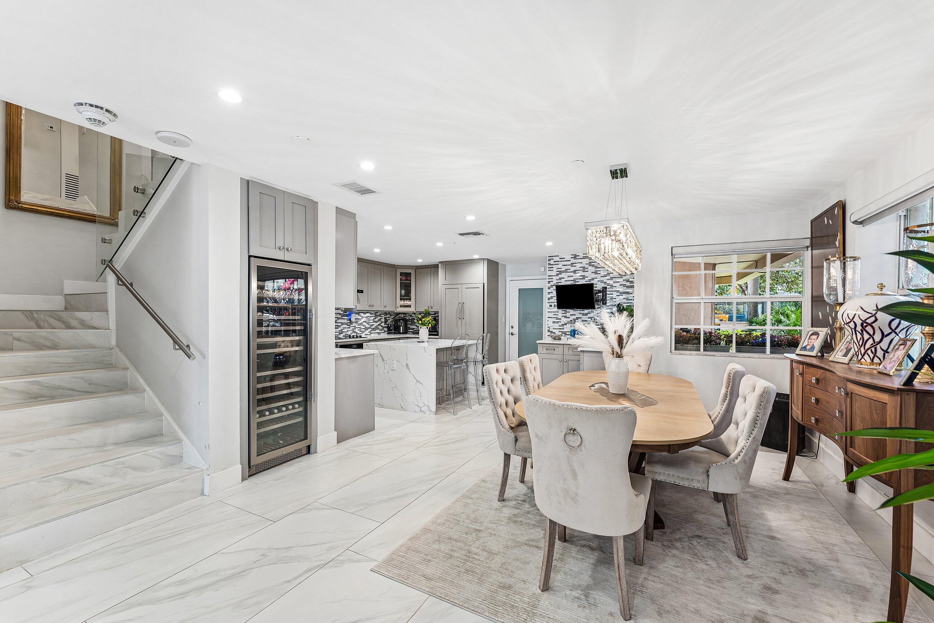 19 Hendricks, Fort Lauderdale FL 33301