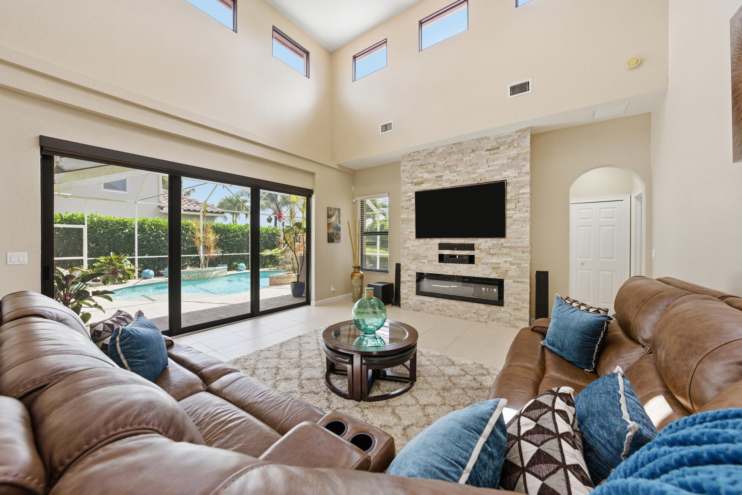 3668 Turtle Island, West Palm Beach FL 33411