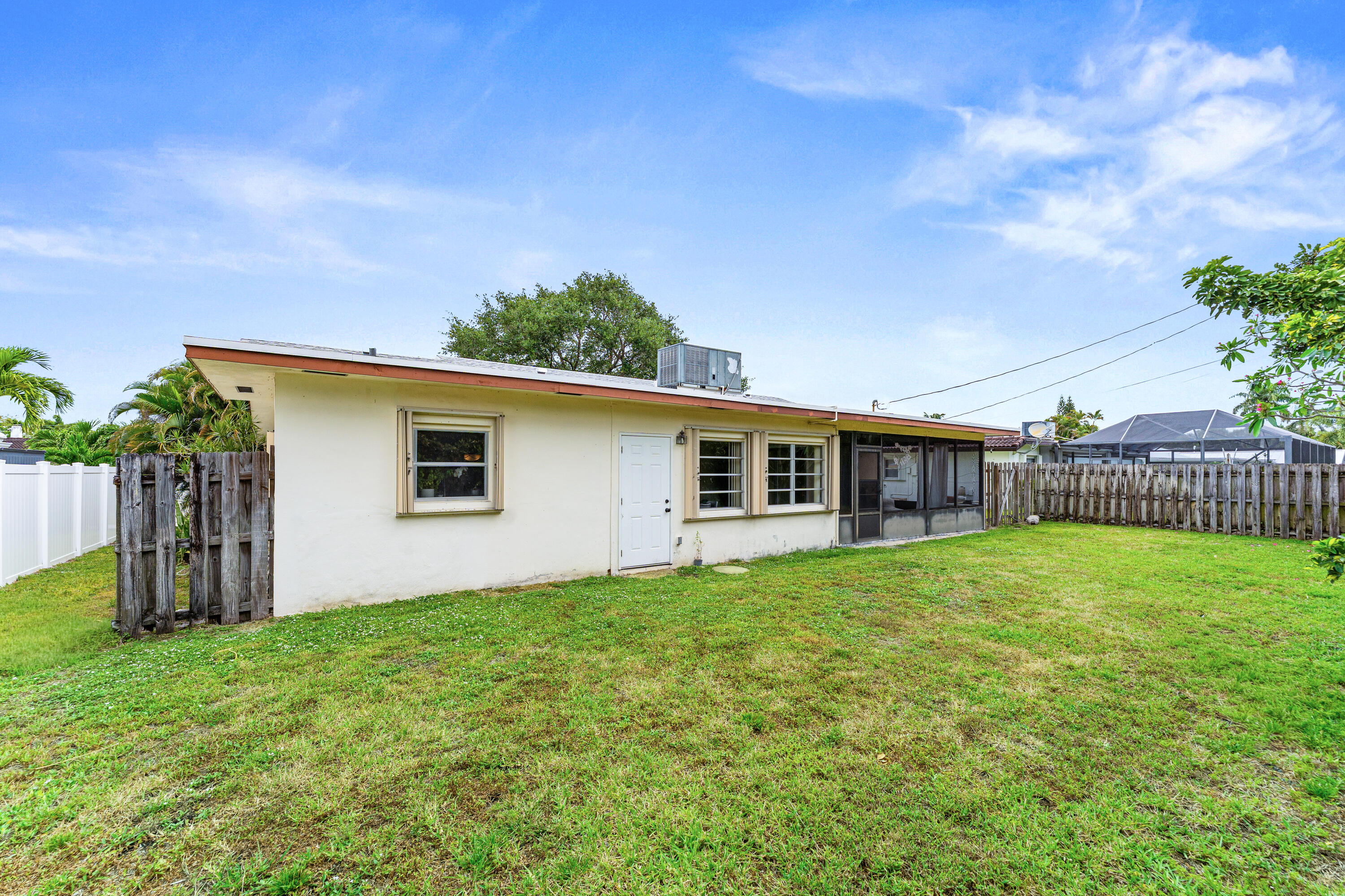 1270 SW 8th, Boca Raton FL 33486