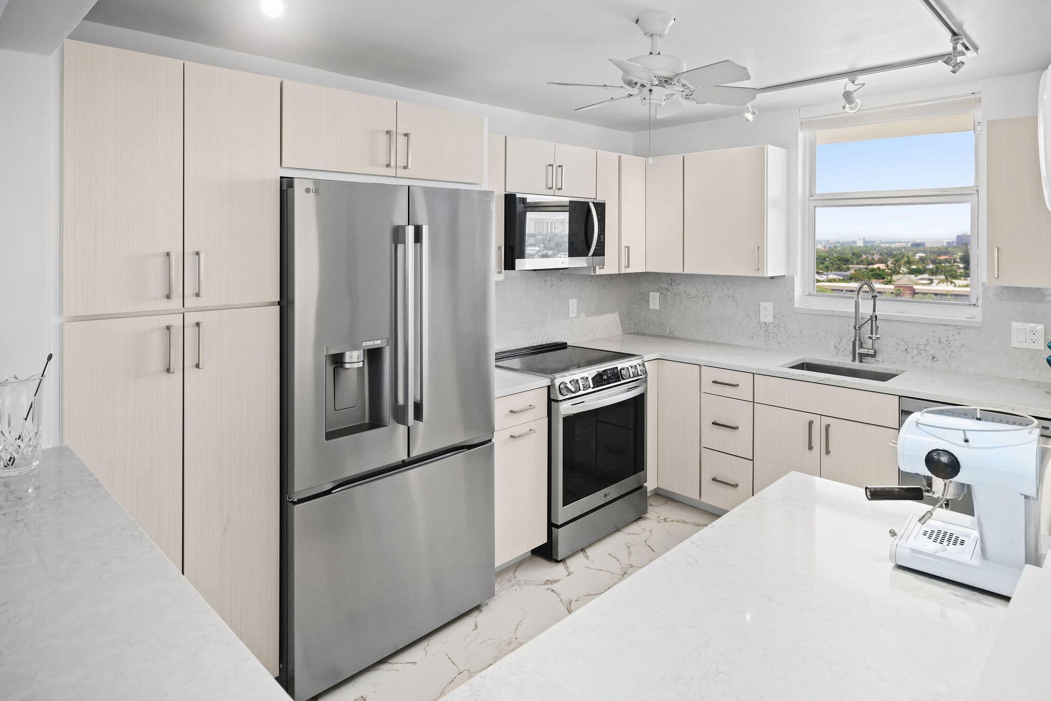 3100 NE 49 Street #1110, Fort Lauderdale FL 33308