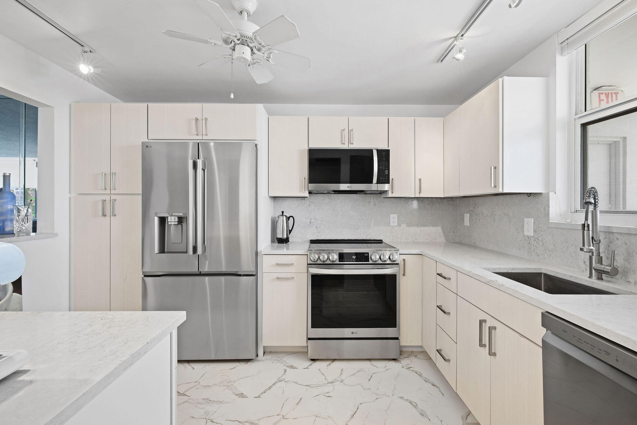 3100 NE 49 Street #1110, Fort Lauderdale FL 33308