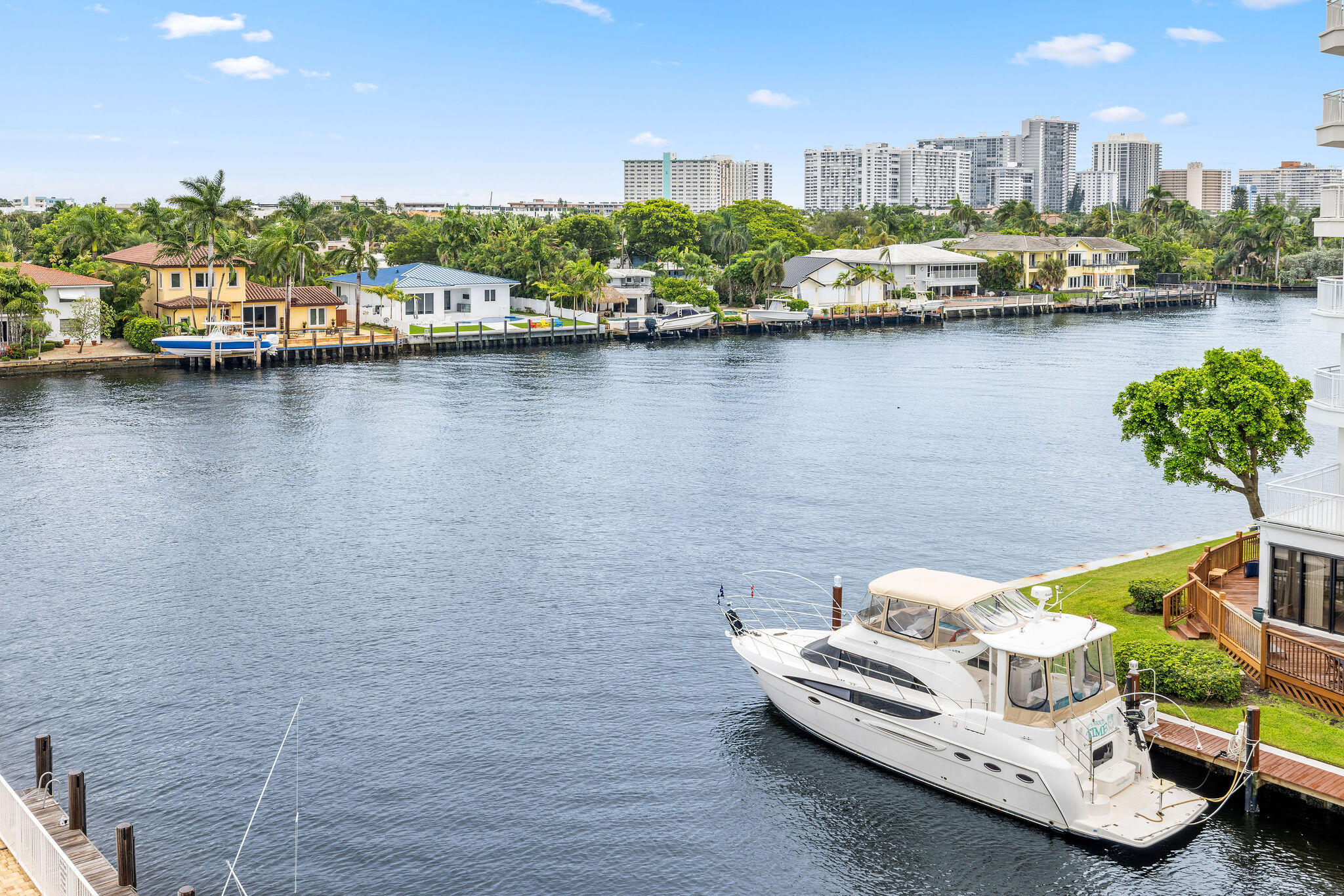 3100 NE 49 Street #1110, Fort Lauderdale FL 33308