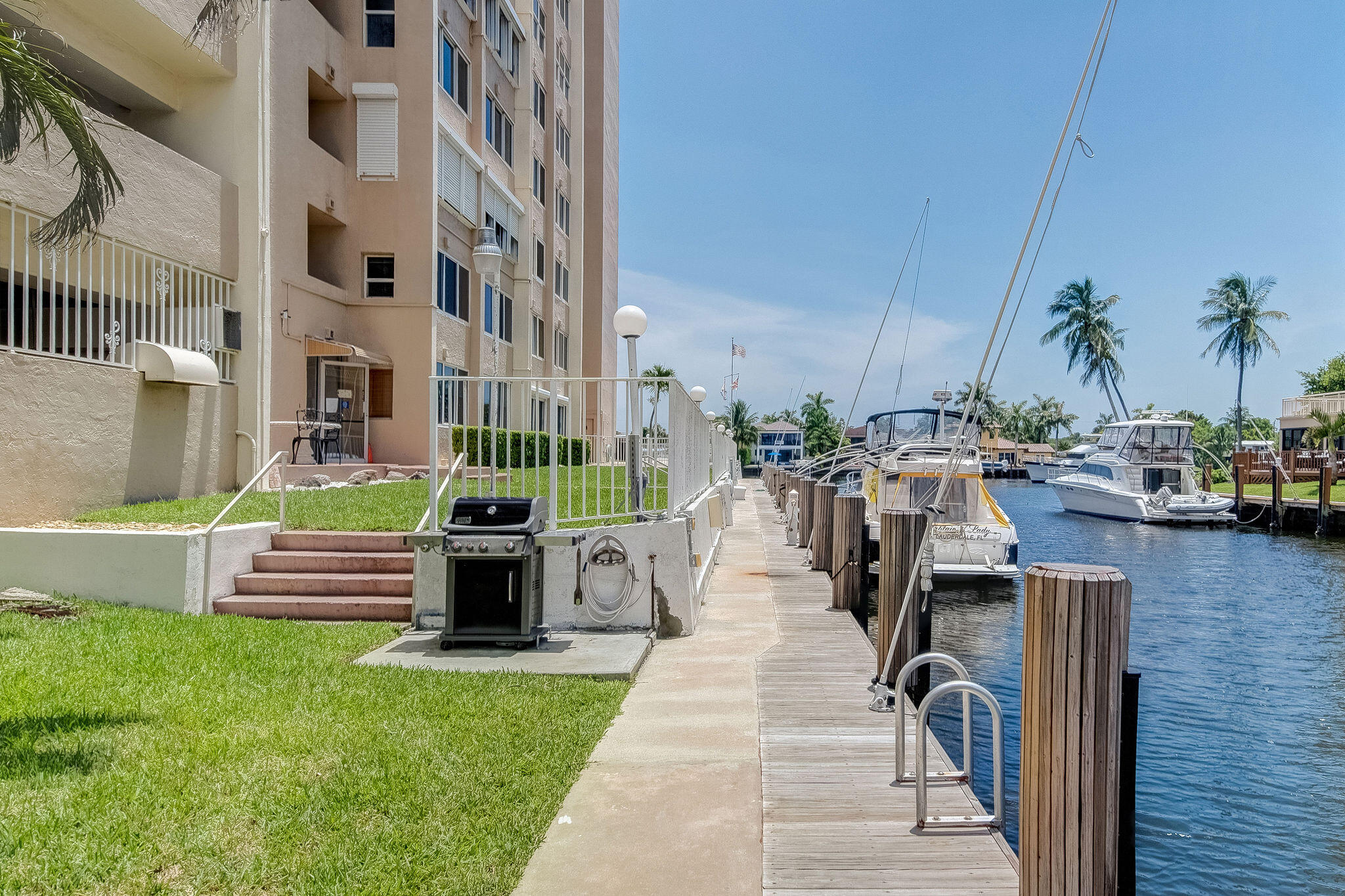 3100 NE 49 Street #1110, Fort Lauderdale FL 33308