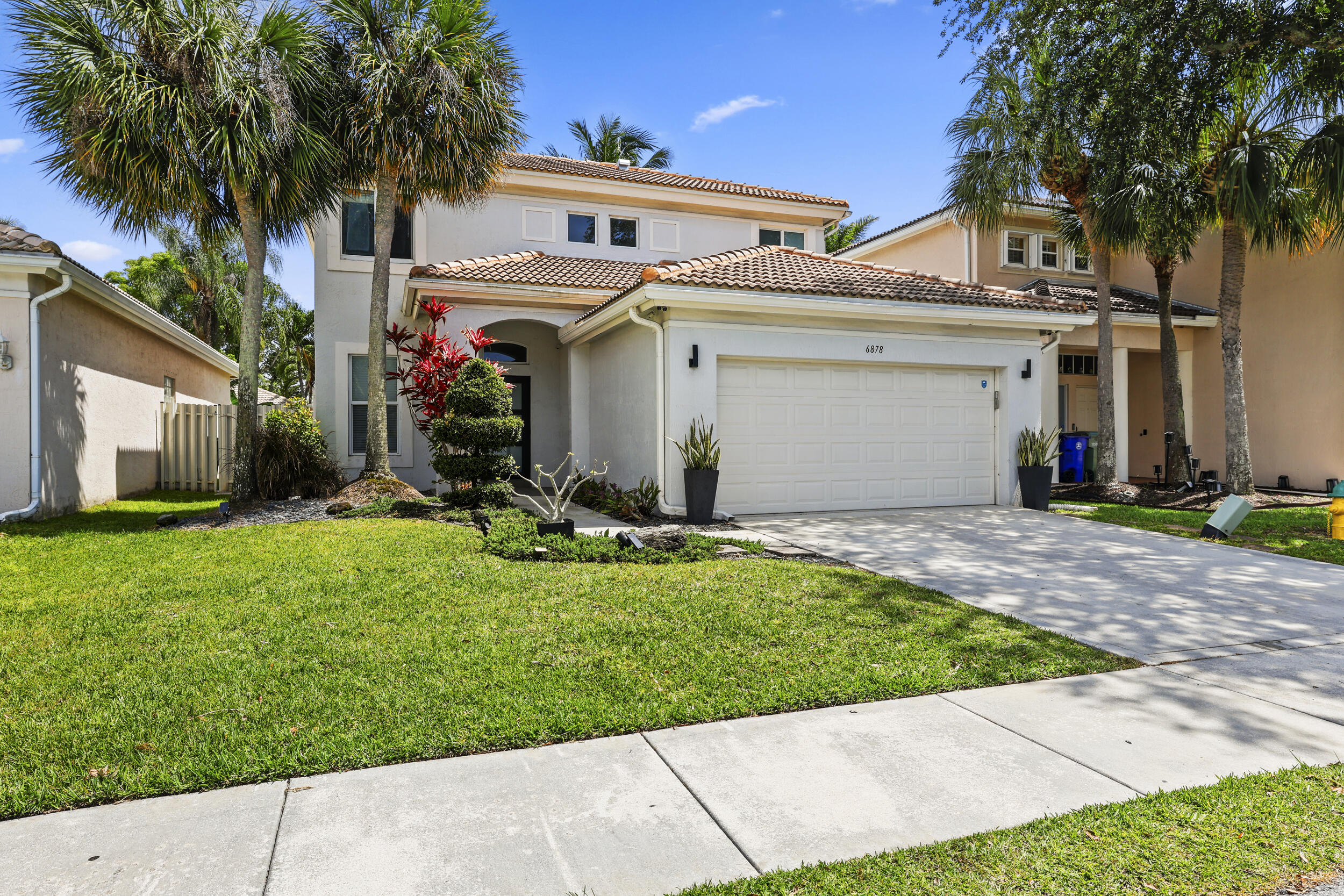 6878 NW 33rd, Margate FL 33063