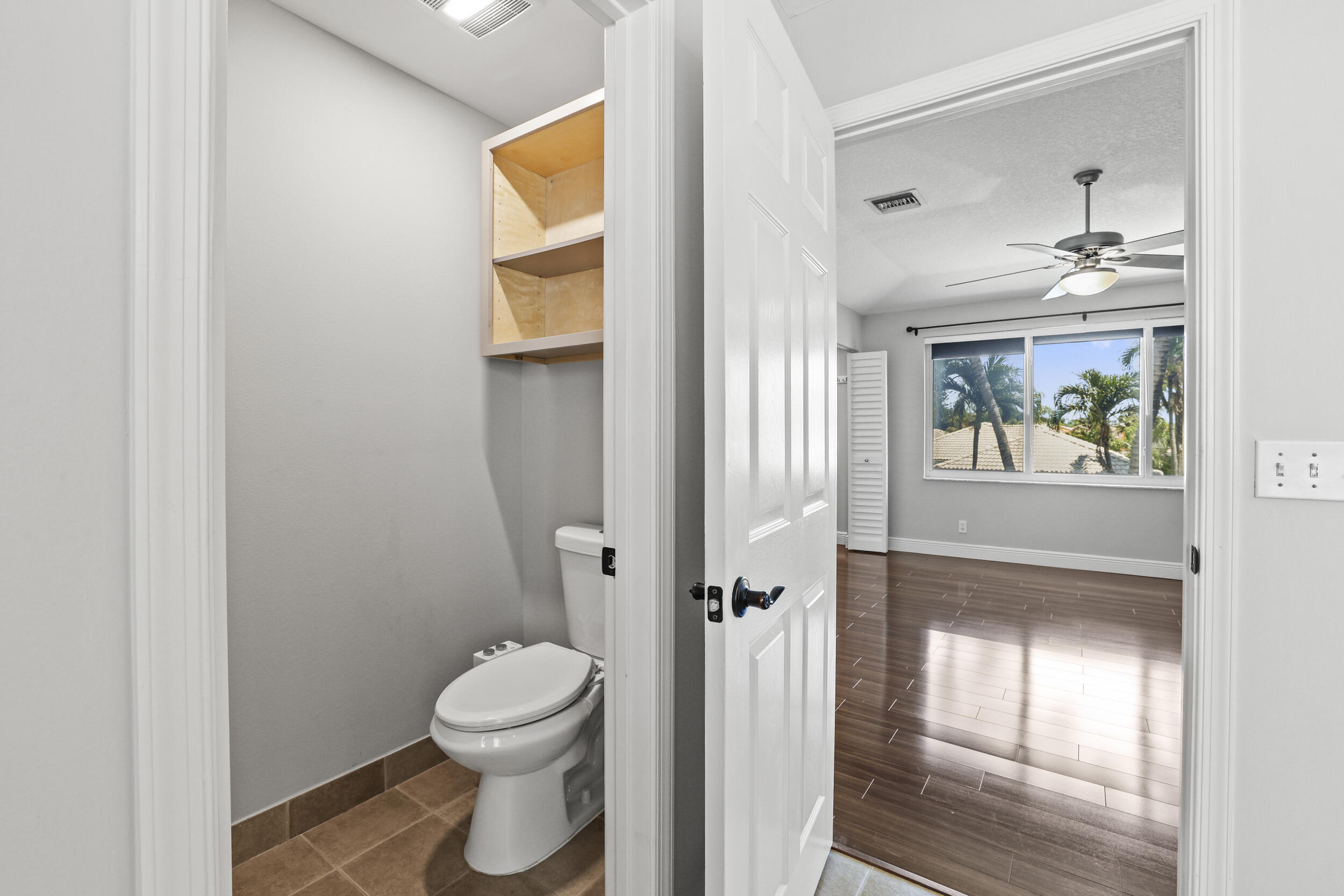 6878 NW 33rd, Margate FL 33063
