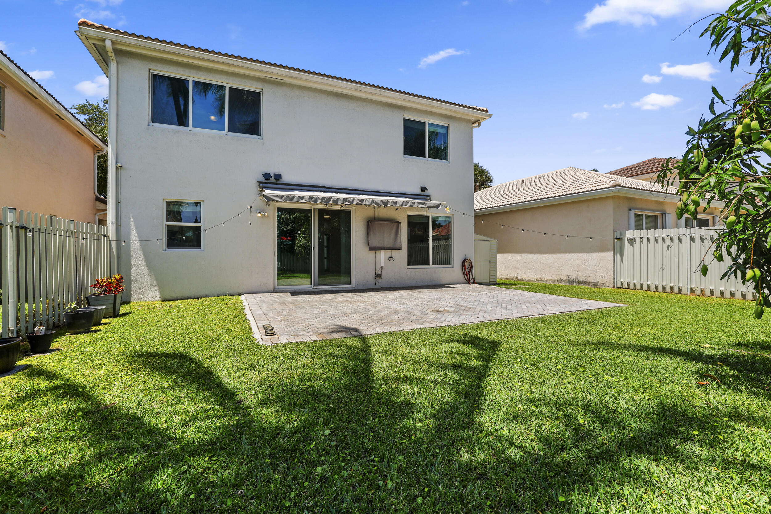 6878 NW 33rd, Margate FL 33063