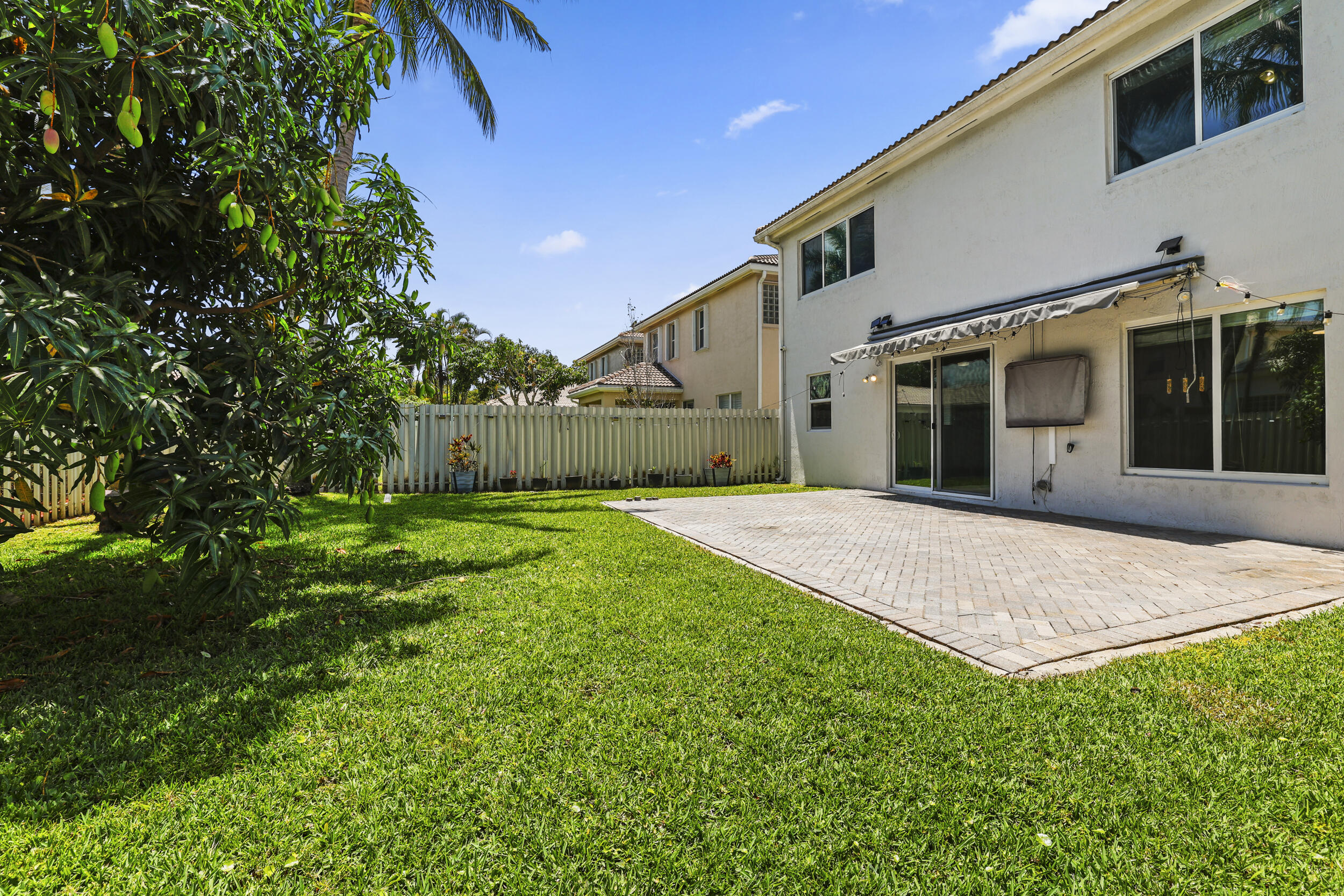 6878 NW 33rd, Margate FL 33063