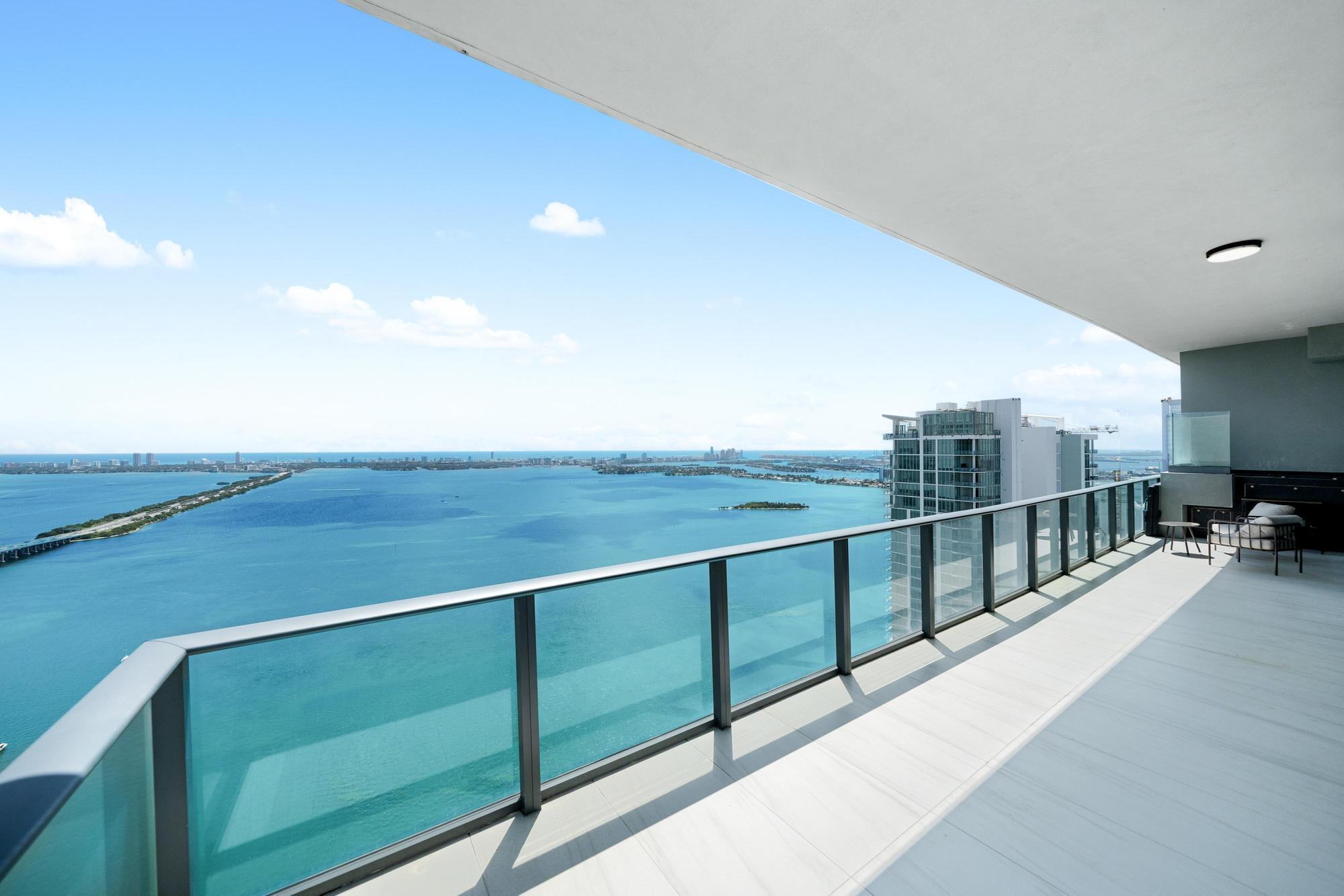 480 NE 31st #Ph5104, Miami FL 33137