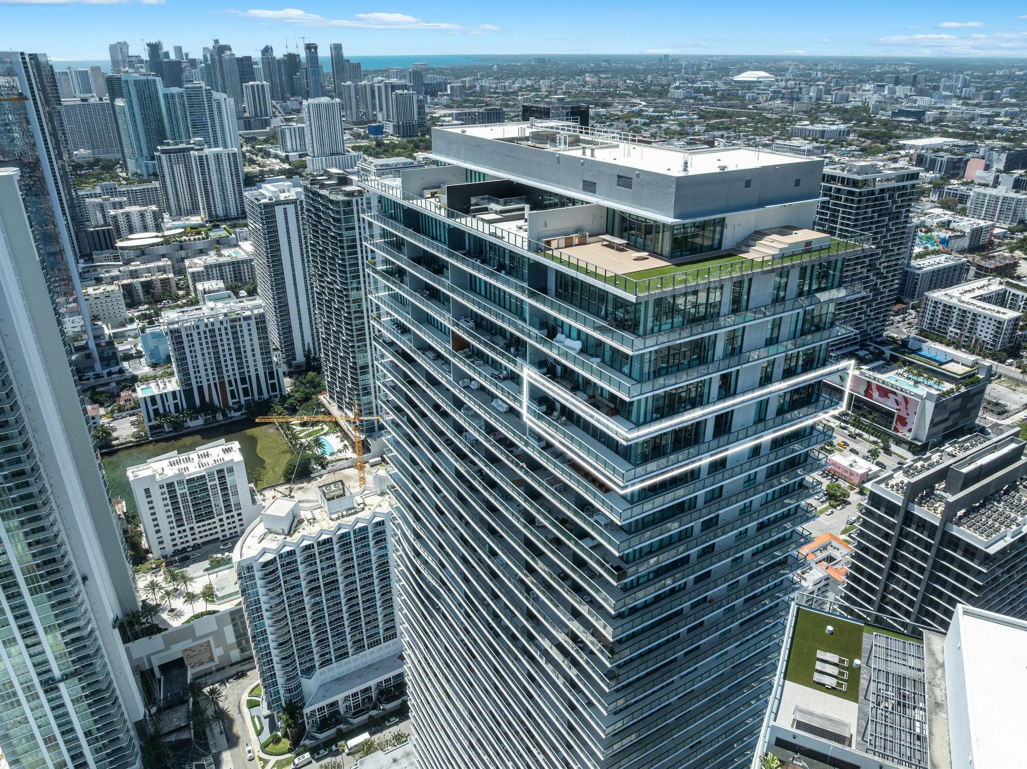 480 NE 31st #Ph5104, Miami FL 33137
