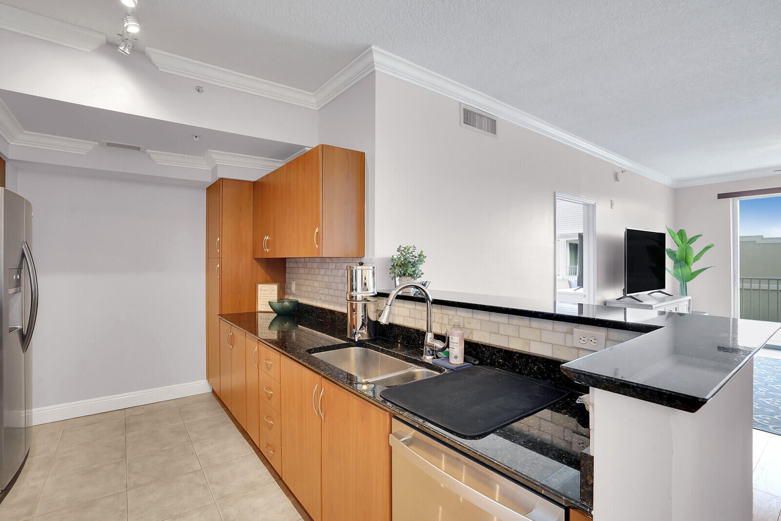 804 E Windward, Lantana FL 33462