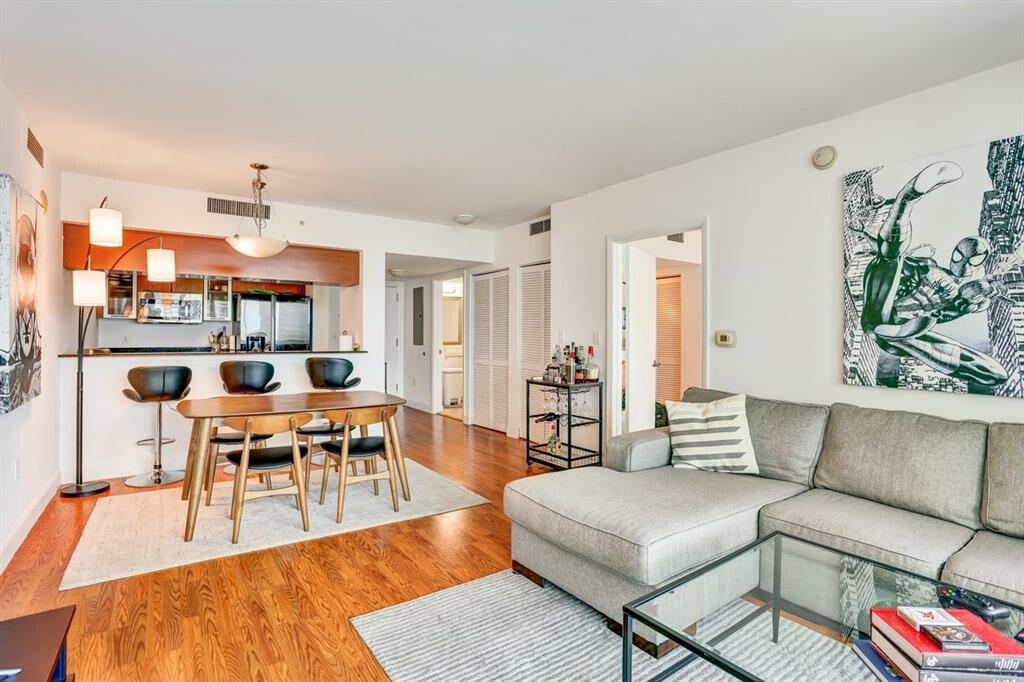 1800 N Bayshore #1610, Miami FL 33132