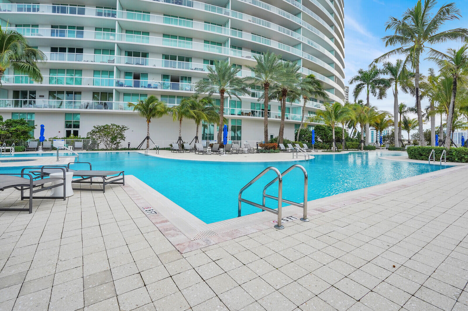 1 N Ocean #913, Pompano Beach FL 33062