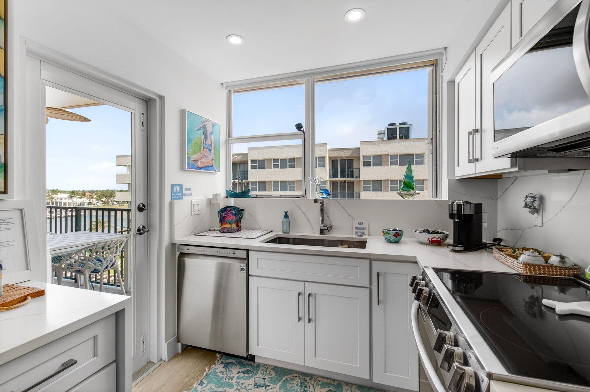 1236 Hillsboro Mile #406, Hillsboro Beach FL 33062