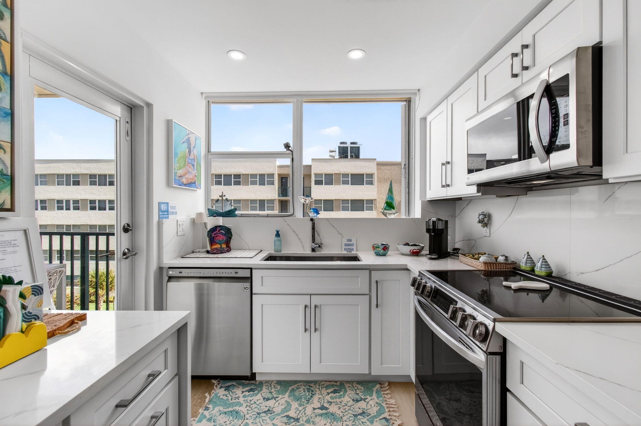 1236 Hillsboro Mile #406, Hillsboro Beach FL 33062