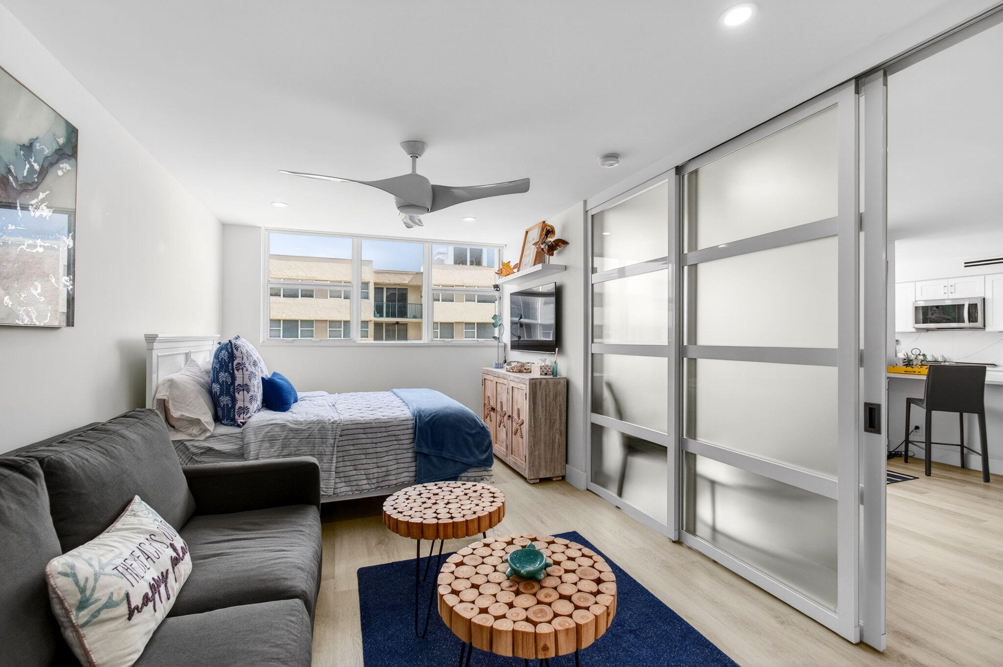1236 Hillsboro Mile #406, Hillsboro Beach FL 33062