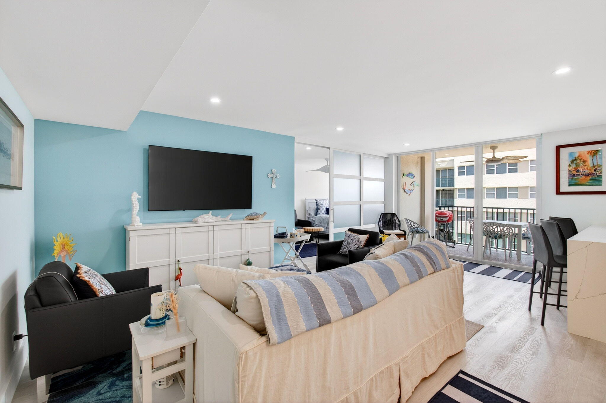 1236 Hillsboro Mile #406, Hillsboro Beach FL 33062