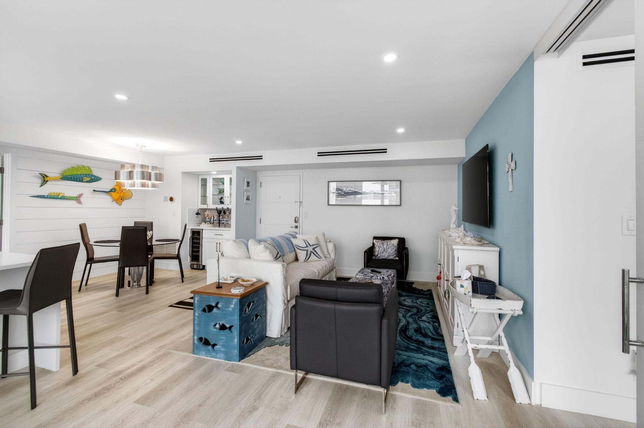 1236 Hillsboro Mile #406, Hillsboro Beach FL 33062