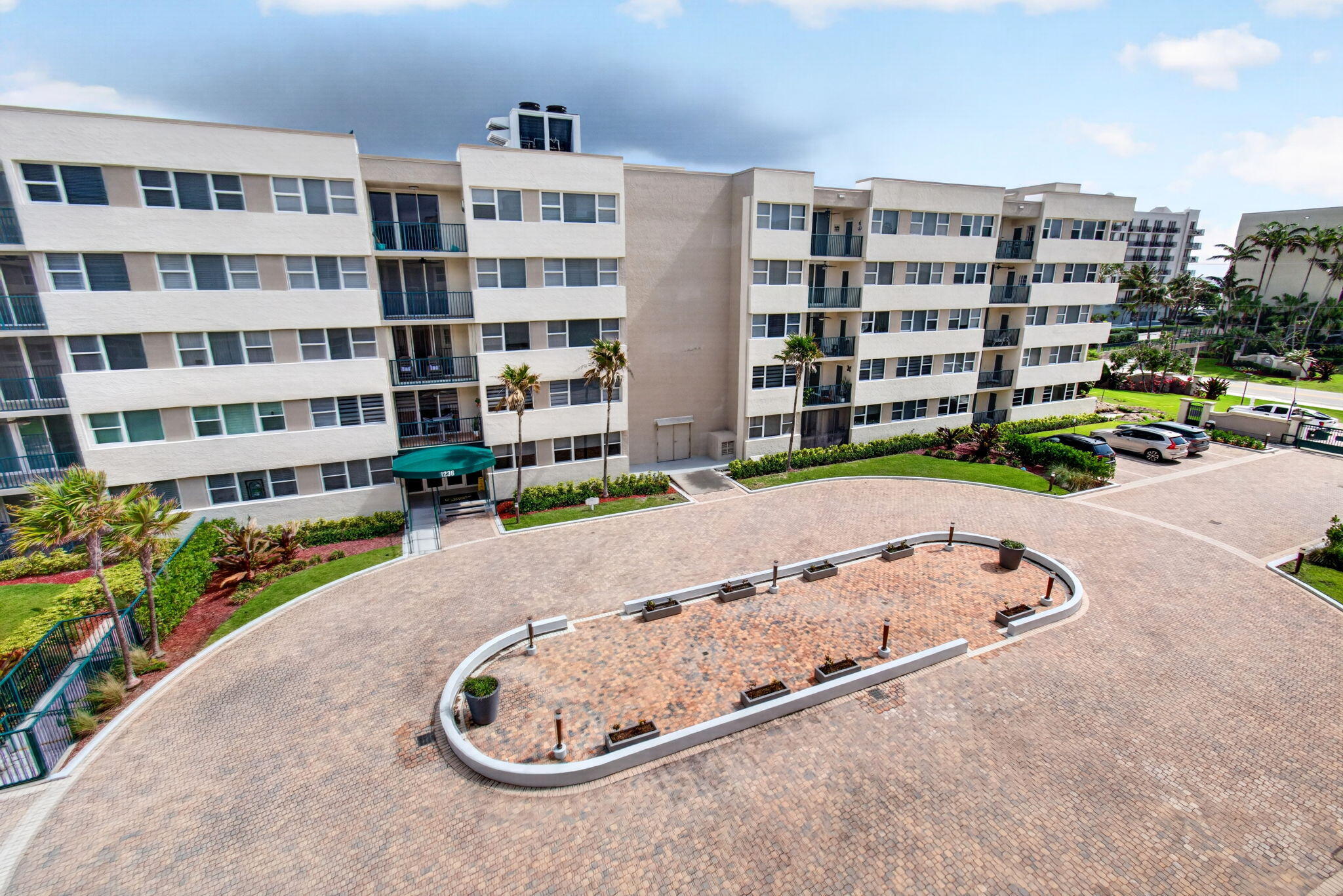 1236 Hillsboro Mile #406, Hillsboro Beach FL 33062