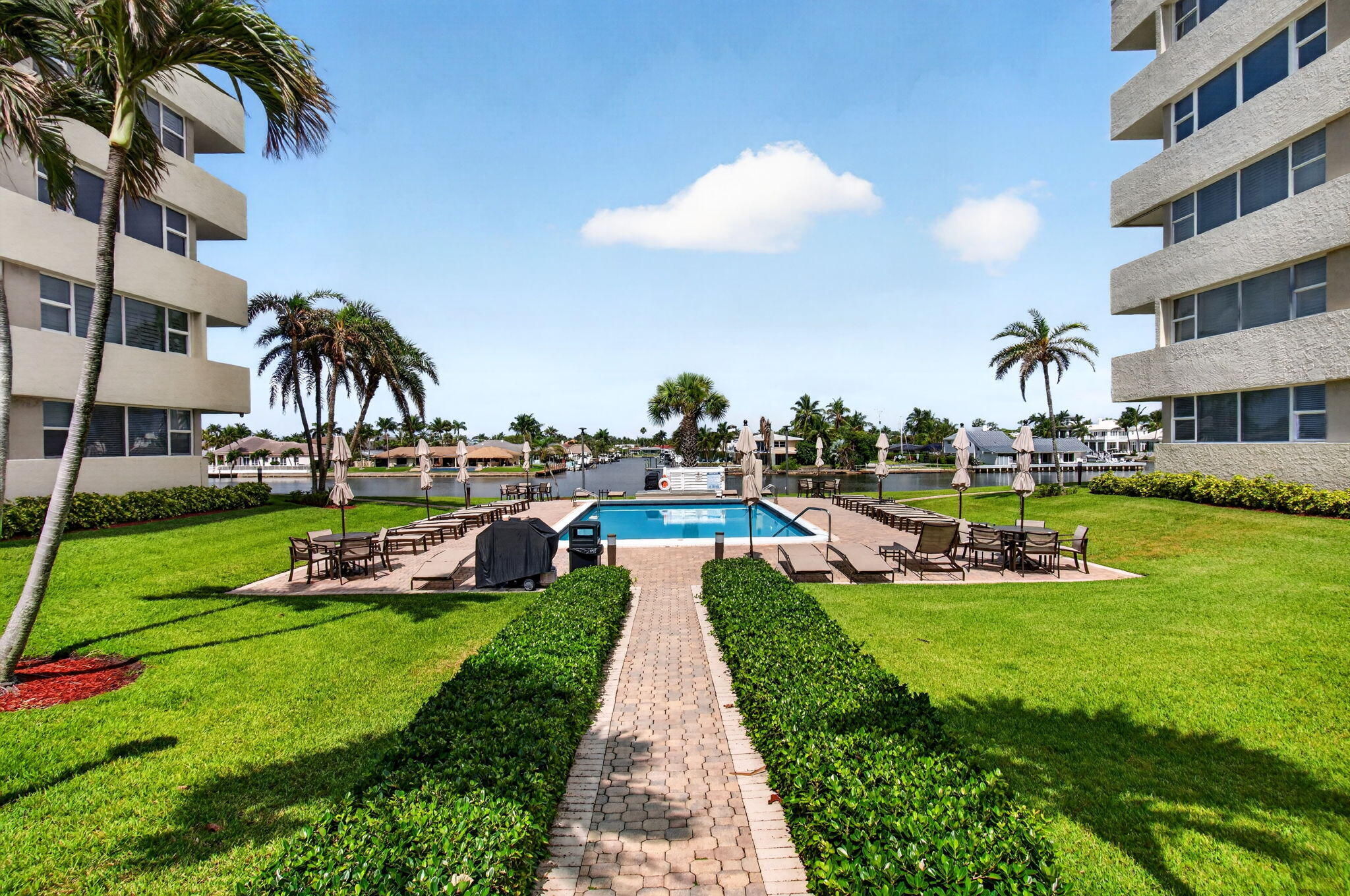 1236 Hillsboro Mile #406, Hillsboro Beach FL 33062
