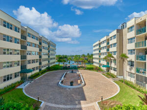 1236 Hillsboro Mile #406, Hillsboro Beach FL 33062