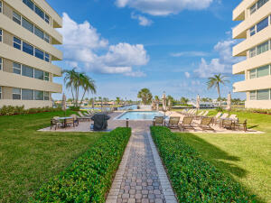 1236 Hillsboro Mile #406, Hillsboro Beach FL 33062
