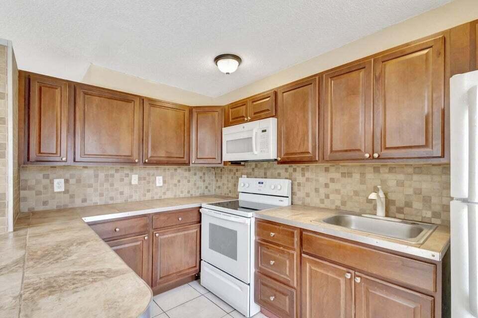 614 Holly #1, Palm Beach Gardens FL 33410