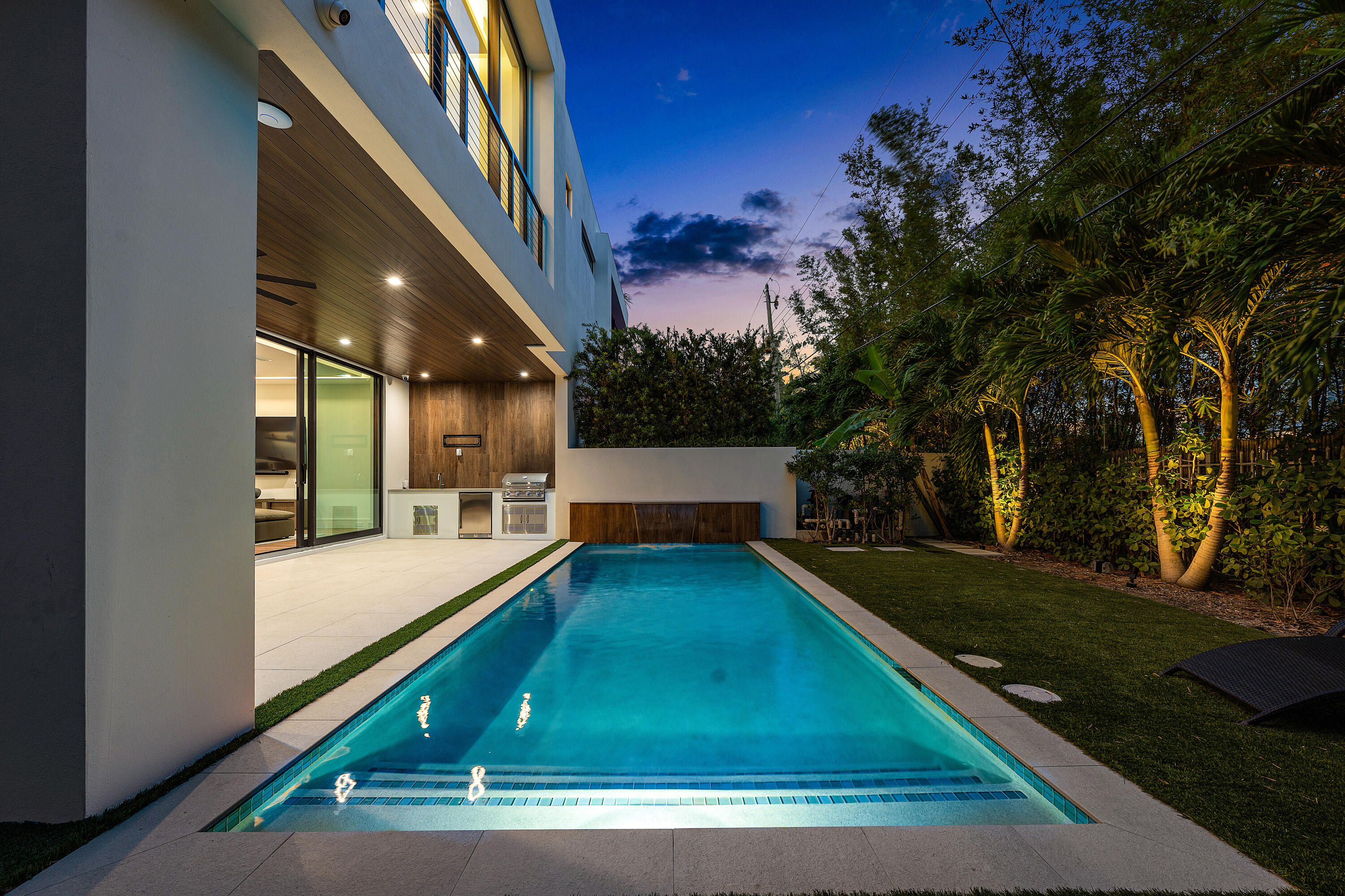 320 NE Wavecrest, Boca Raton FL 33432