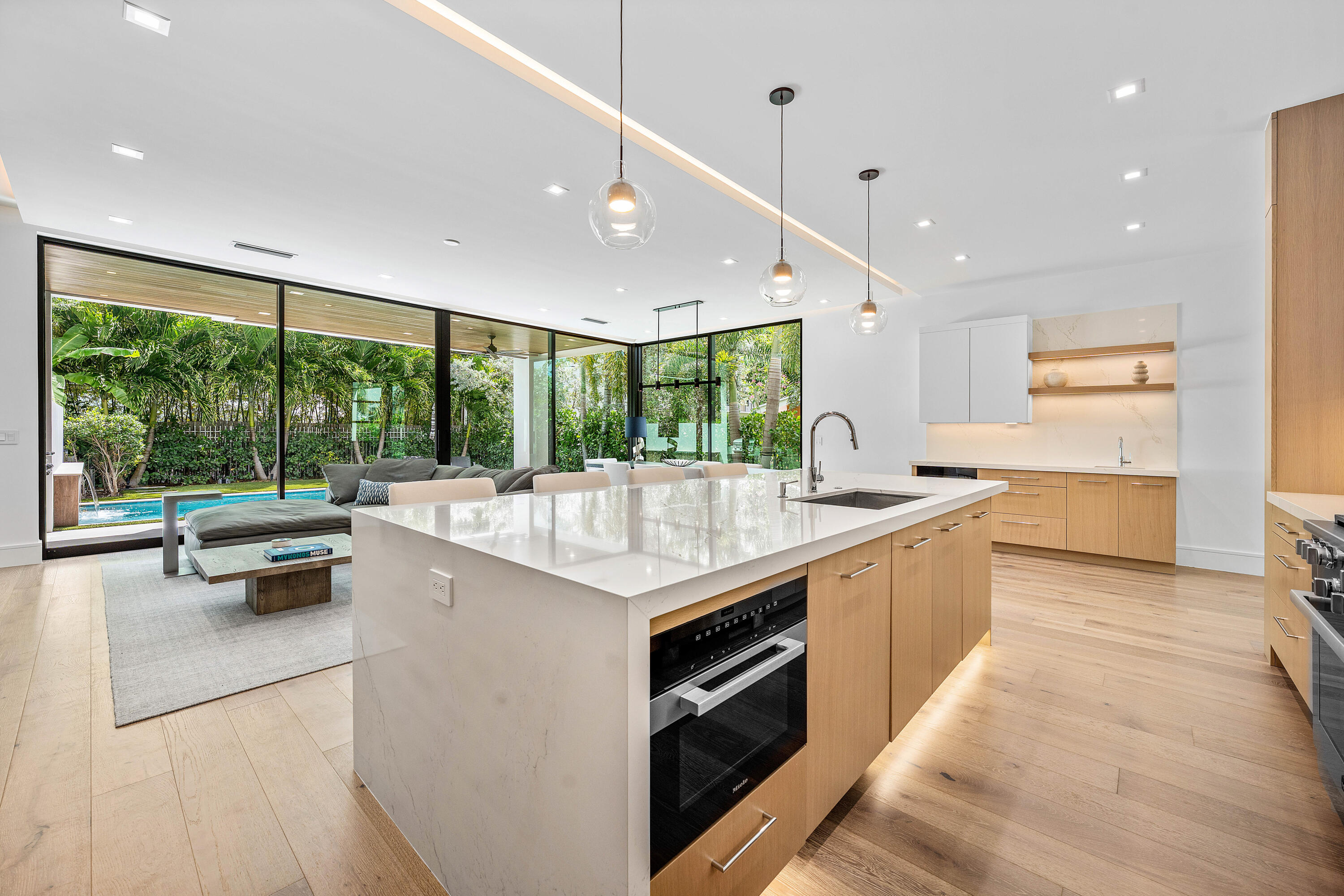 320 NE Wavecrest, Boca Raton FL 33432