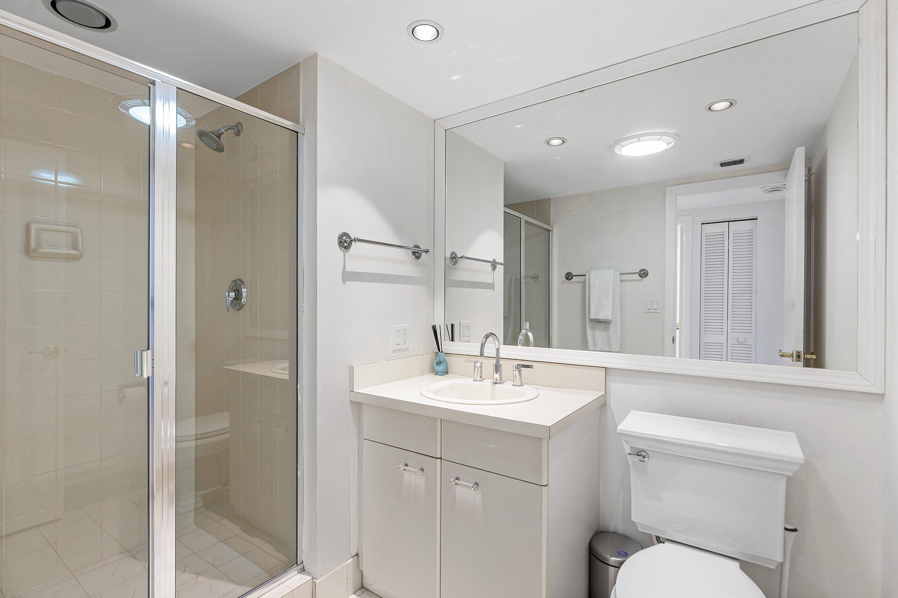 529 S Flagler #6g, West Palm Beach FL 33401