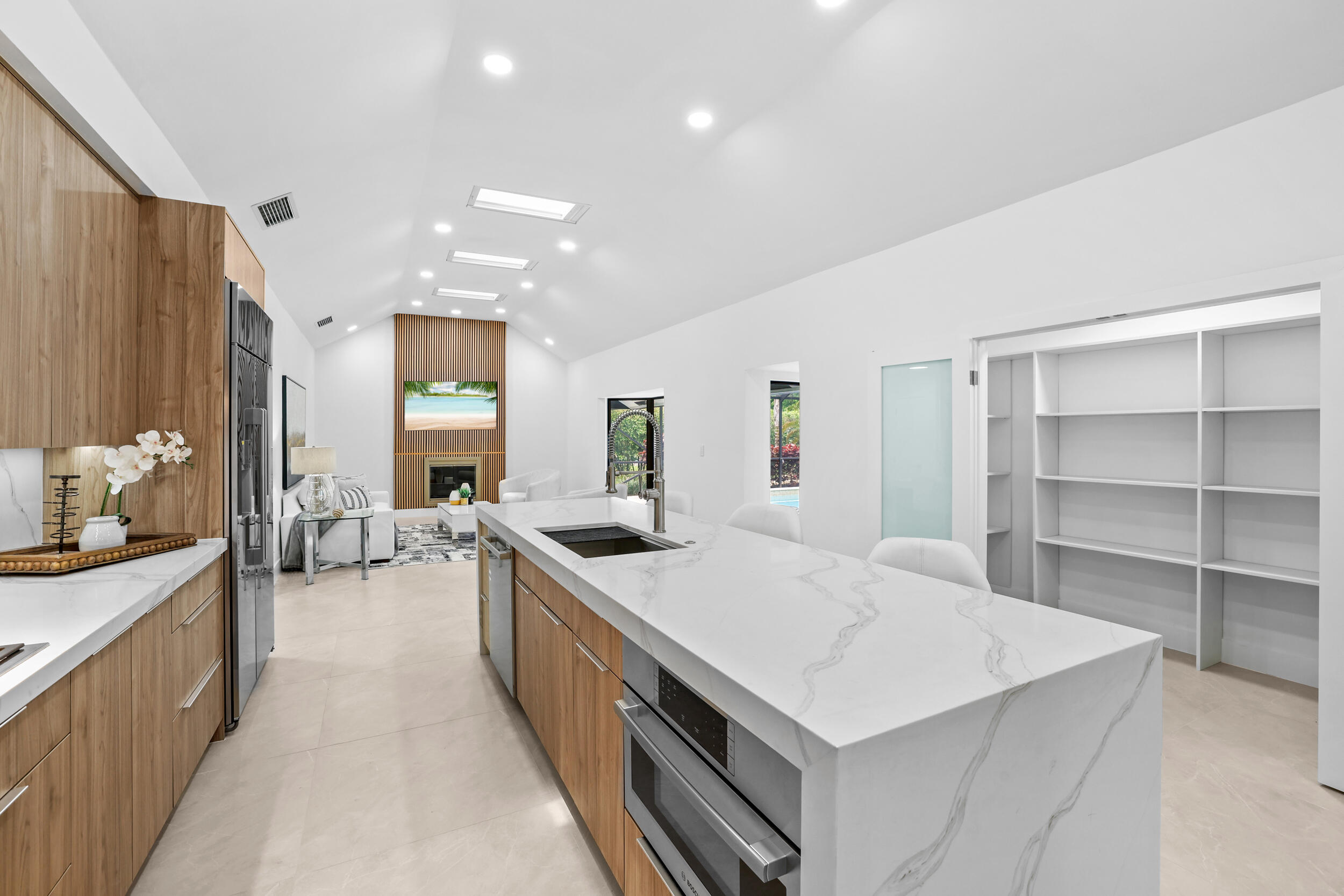 7571 Estrella, Boca Raton FL 33433